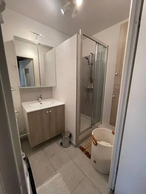 Apartment Logement Entier : Appartement ⸱ Chez Slimane Massy  France